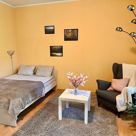 Center Of City Apartments, Bus Station 1Min, Airport 5 Min Талин Екстериор снимка