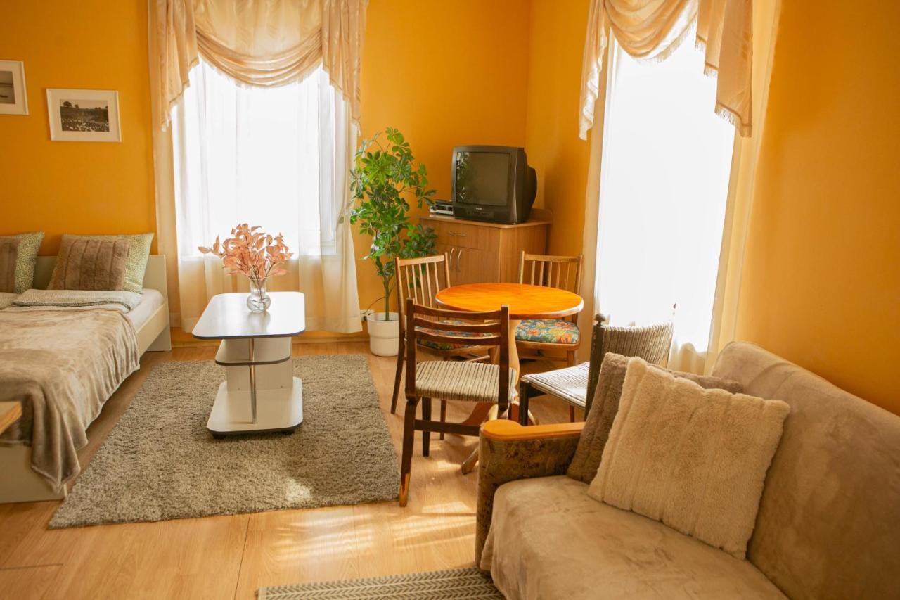 Center Of City Apartments, Bus Station 1Min, Airport 5 Min Талин Екстериор снимка